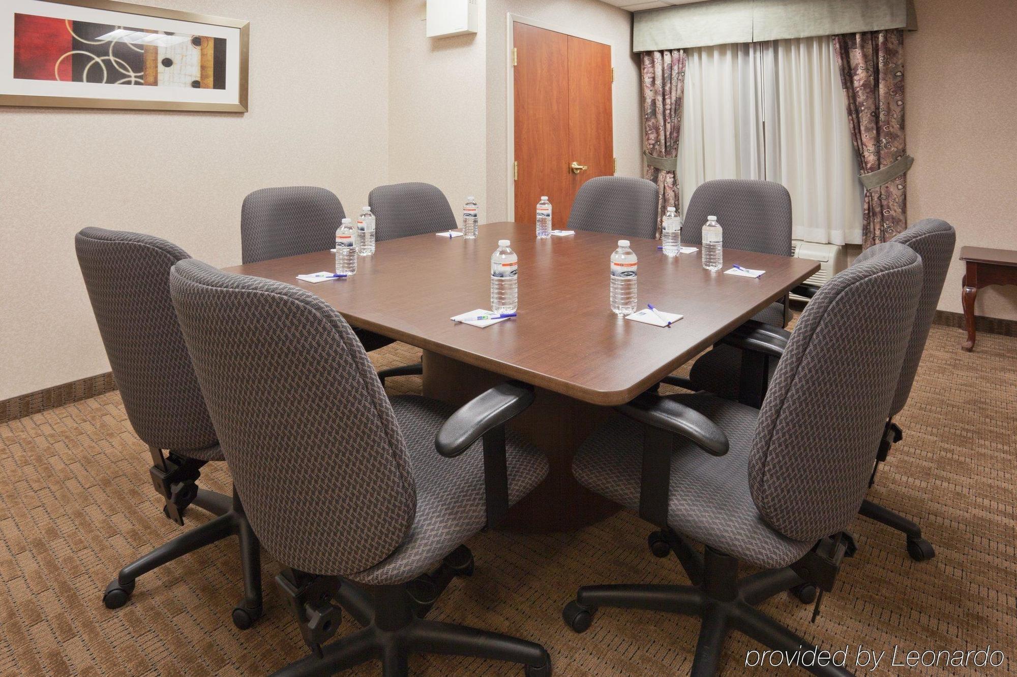 Spark By Hilton Guelph Tiện nghi bức ảnh
